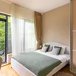 2 Bedroom With Balconies Appartement