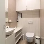 2 Bedroom With Balconies Appartement *