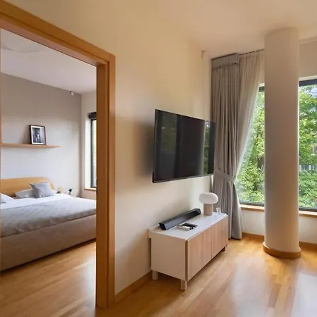 2 Bedroom With Balconies *