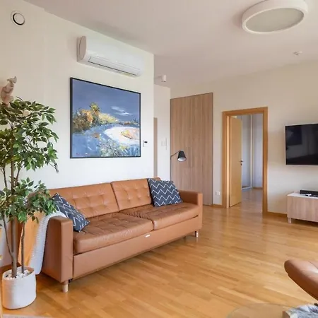 2 Bedroom With Balconies Druskininkai