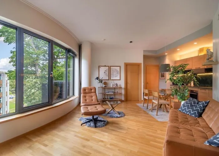 2 Bedroom With Balconies *